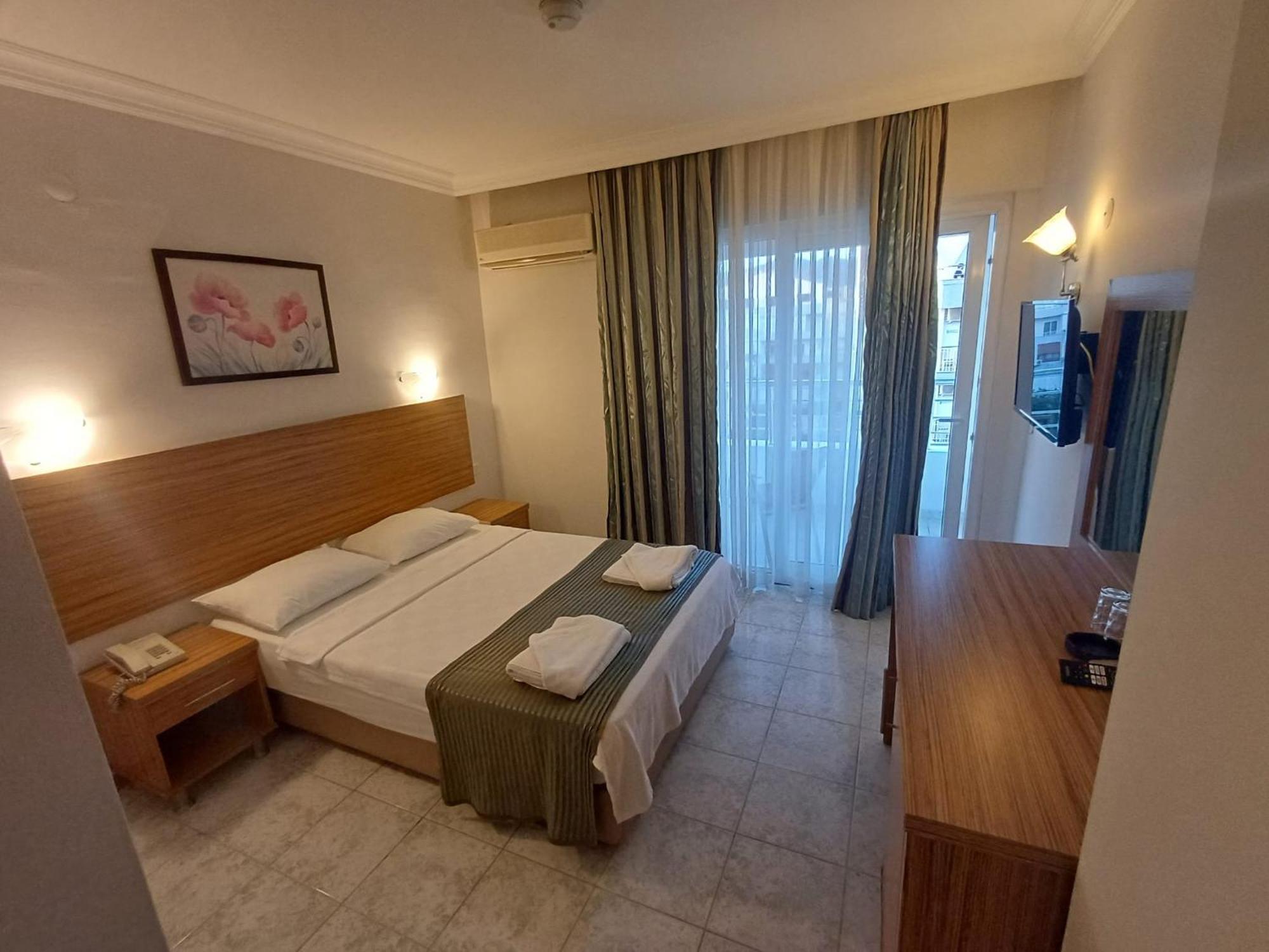 Mert Seaside Hotel (Adults Only) Marmaris Exterior foto